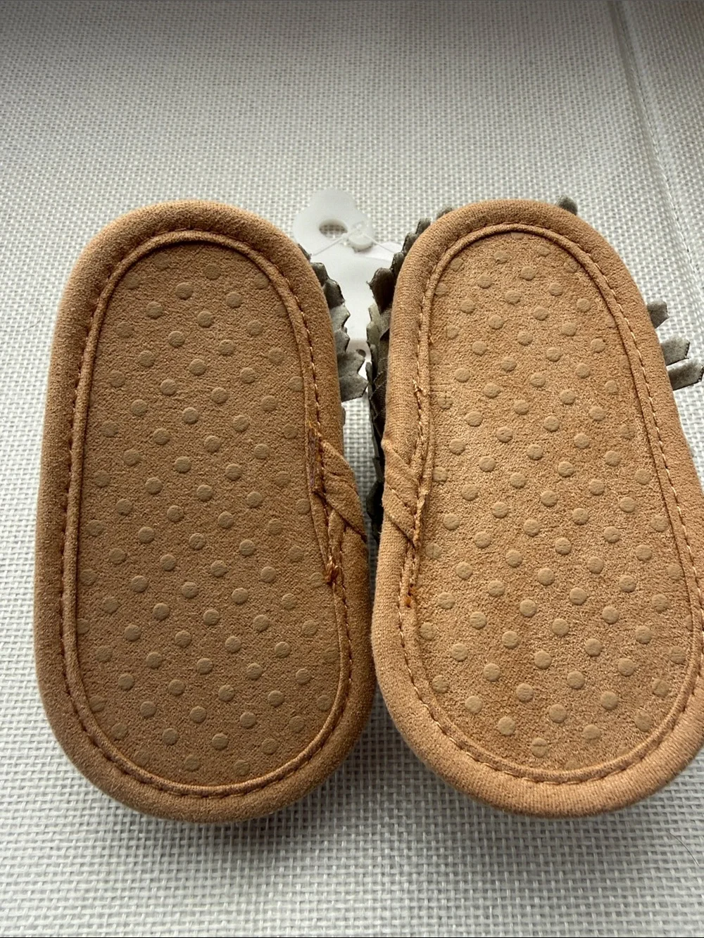 Gold Fringe Baby Sandals Size 6-9 Months (2)